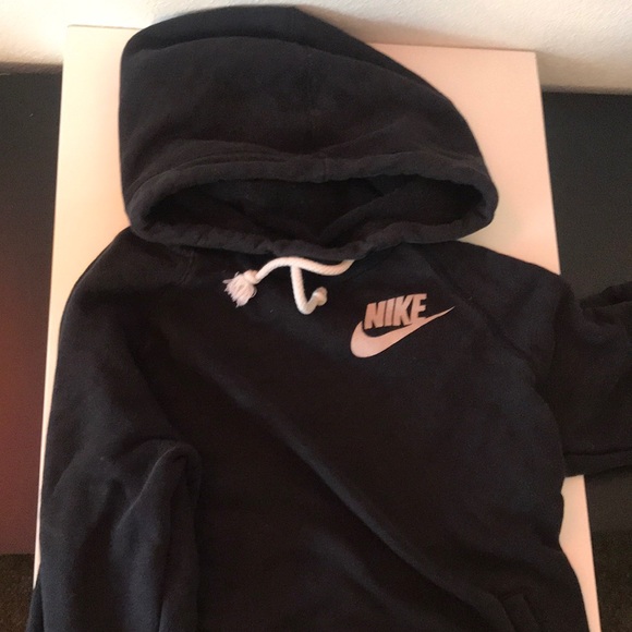 Swearshirt - Picture 1 of 1